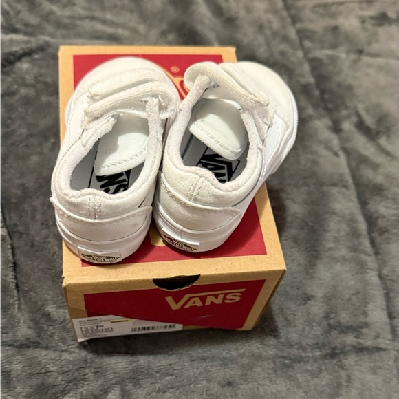White toddler vans - Picture 3 of 6
